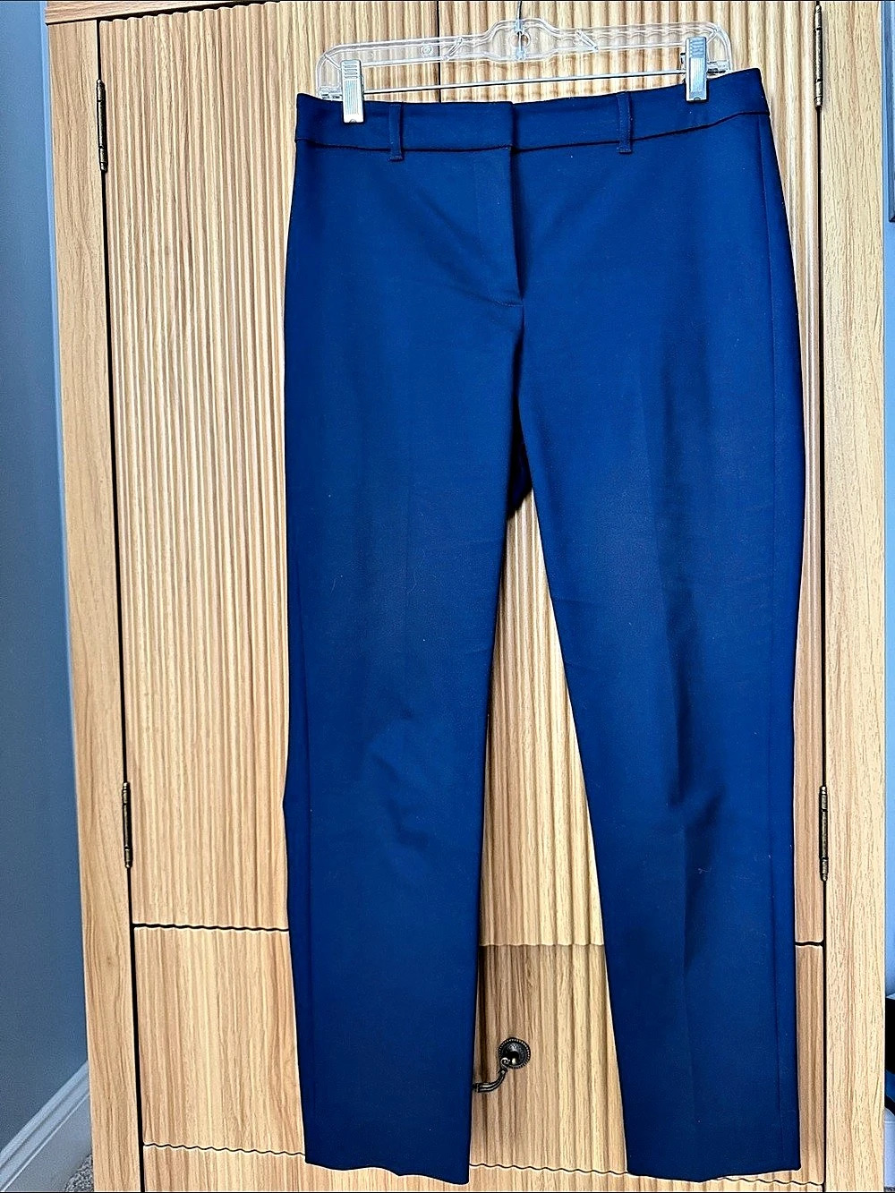 White House Black Market Slim Ankle Blue Size 4 Like New